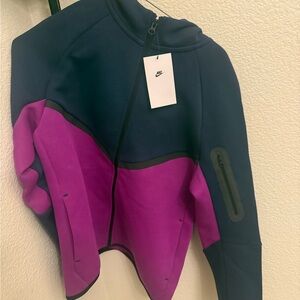 Nike Tech - Black and Purple Jacket & Pants
